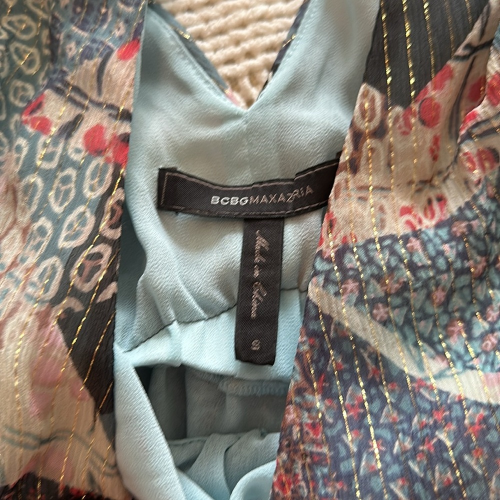 BCBG top - Picture 2 of 4